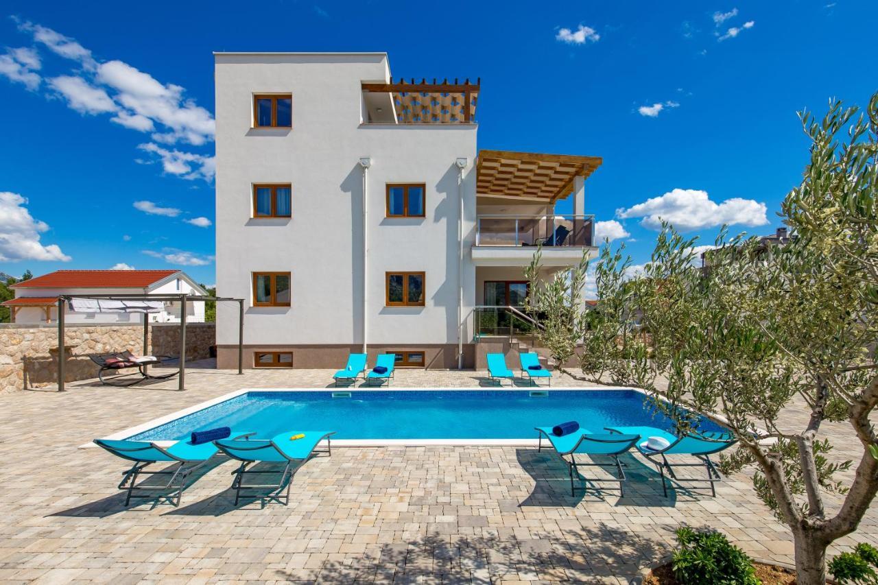 Villa Grandioza Seline Exteriér fotografie