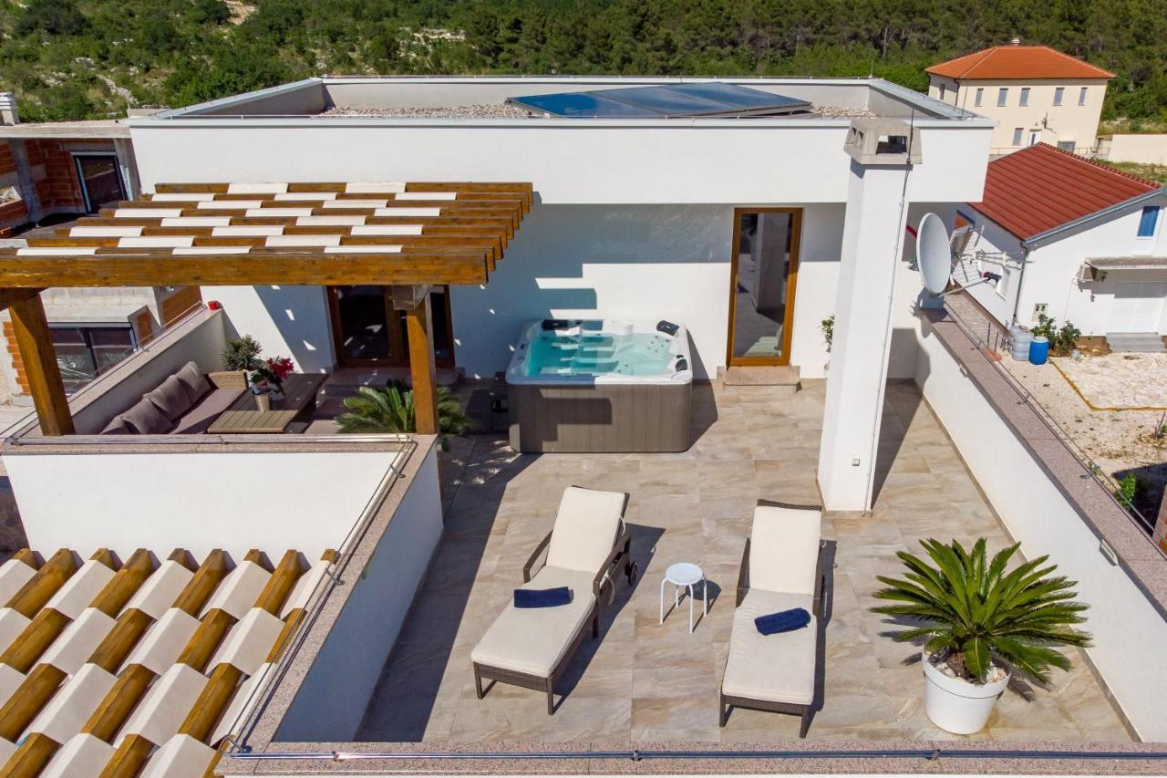 Villa Grandioza Seline Exteriér fotografie